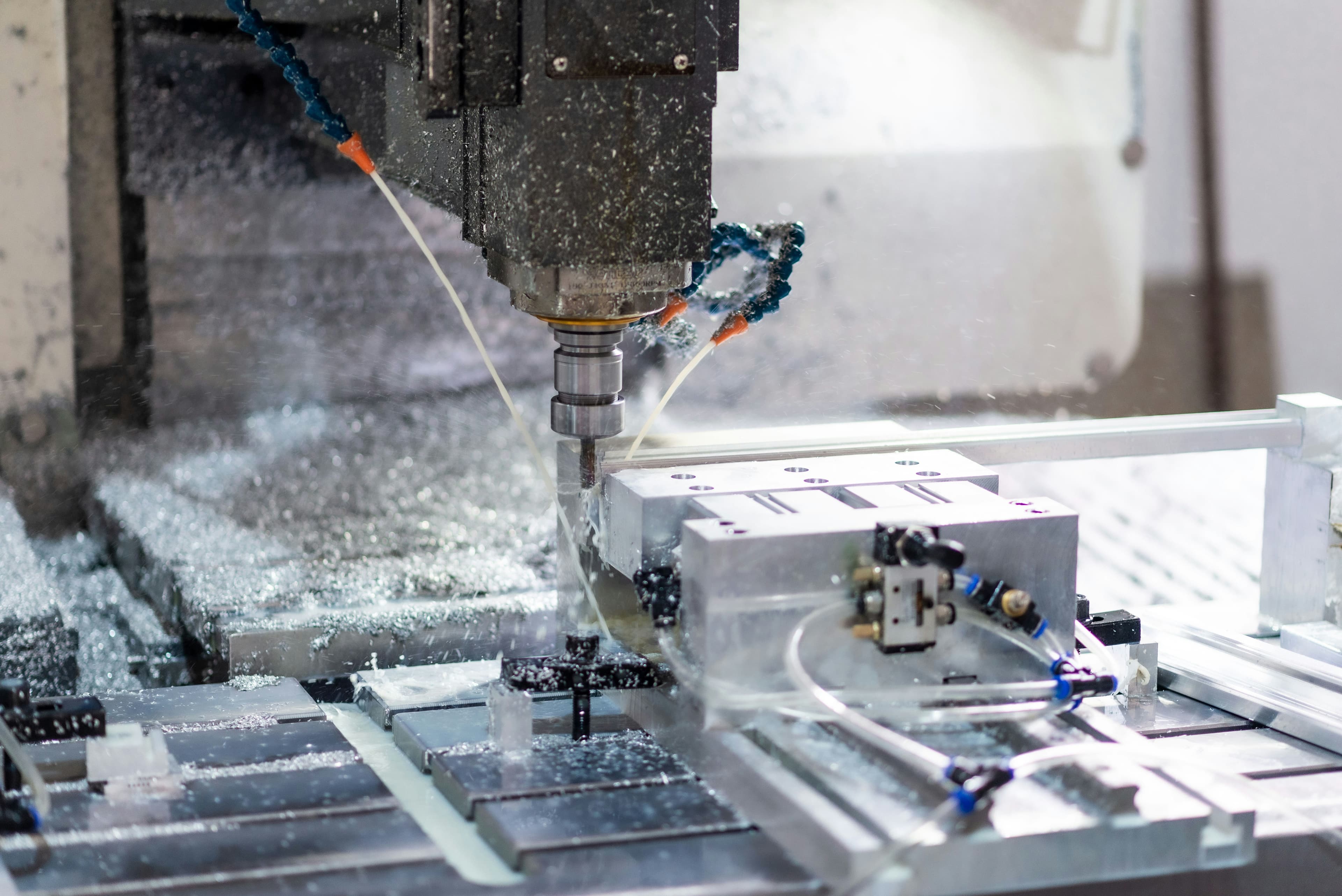 Centre d'usinage CNC avec arrosage